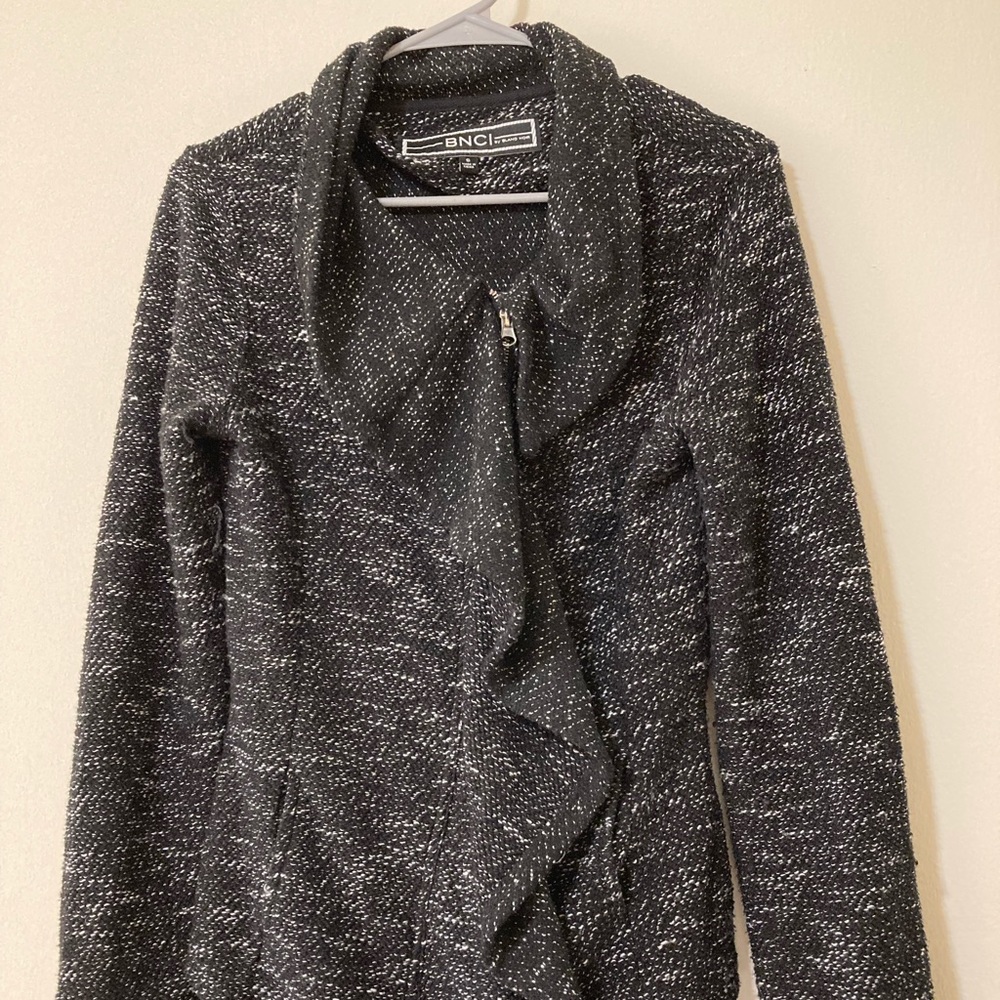 small dark gray jacket by bnci, looks like new, years old.. zipper works great